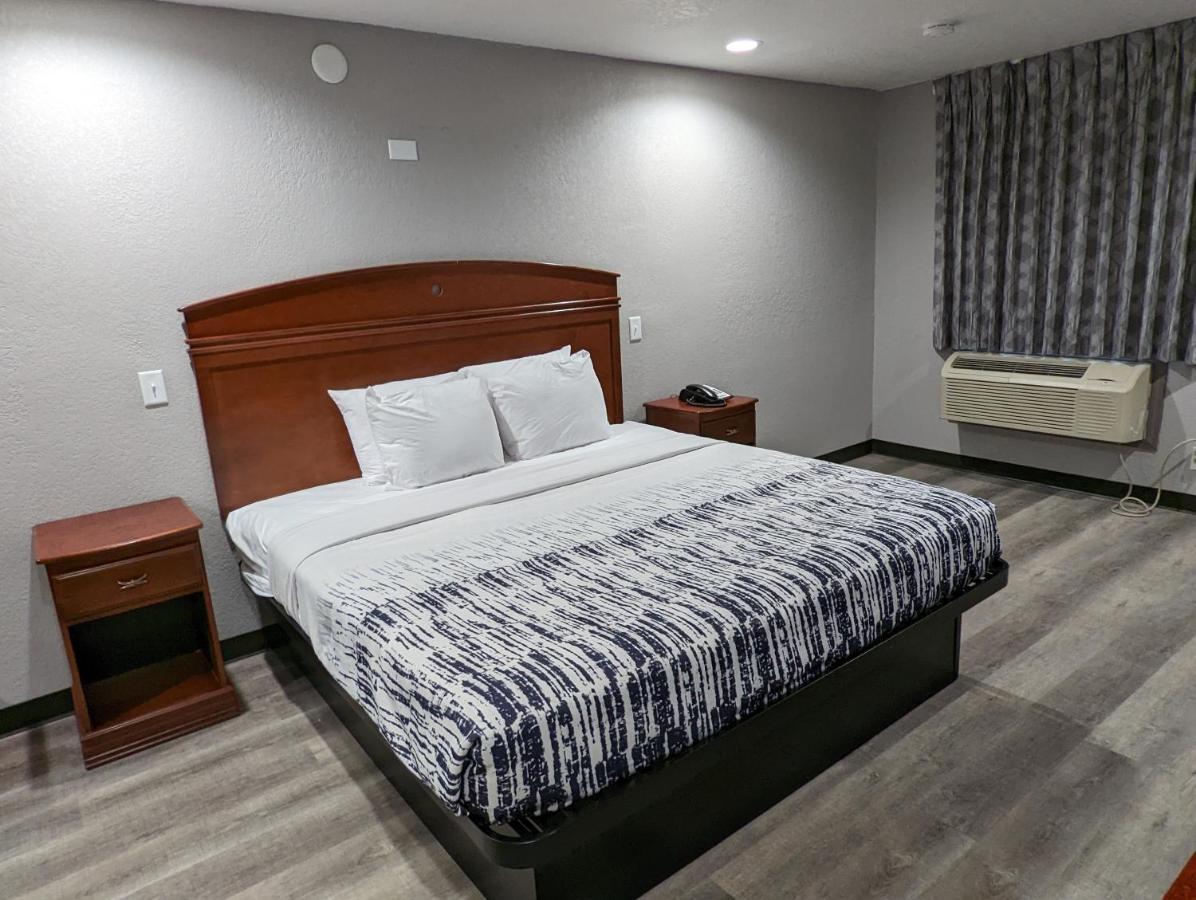 Okc Hotel Оклахома-Сити Экстерьер фото