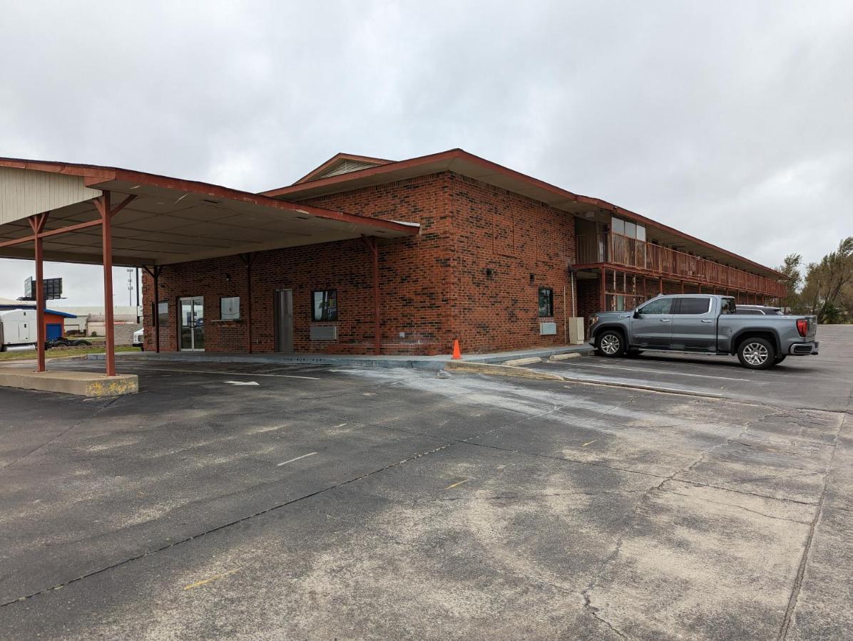 Okc Hotel Оклахома-Сити Экстерьер фото